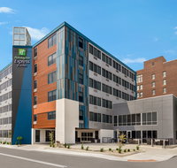 Holiday Inn Express  Suites Downtown - Accommodation Philadelphia