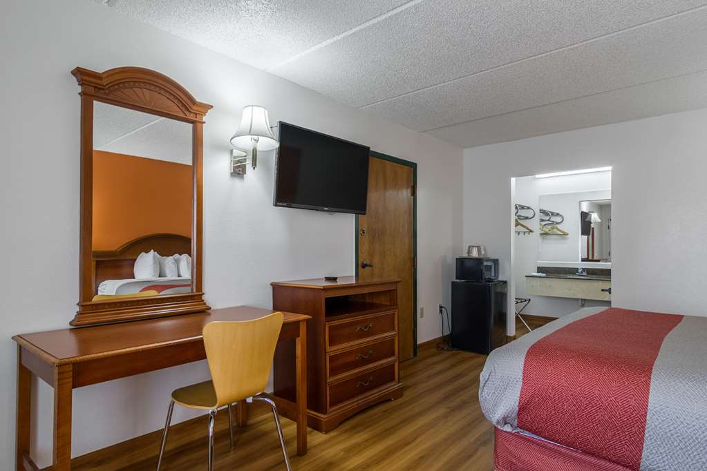 Motel 6 Waycross GA - thumb 8