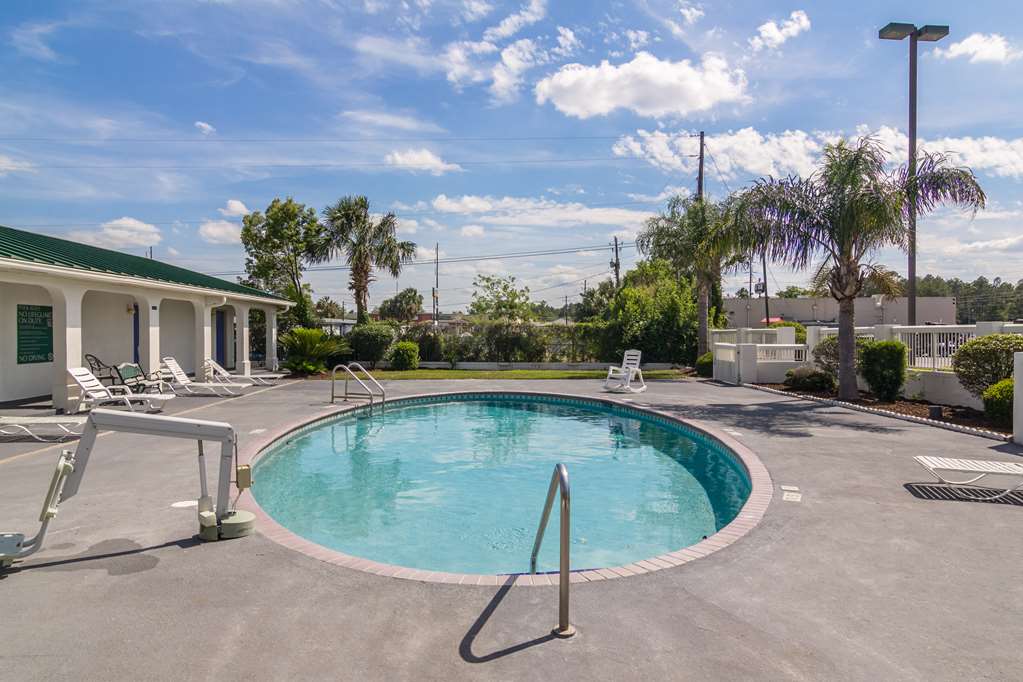 Motel 6 Waycross GA - thumb 14