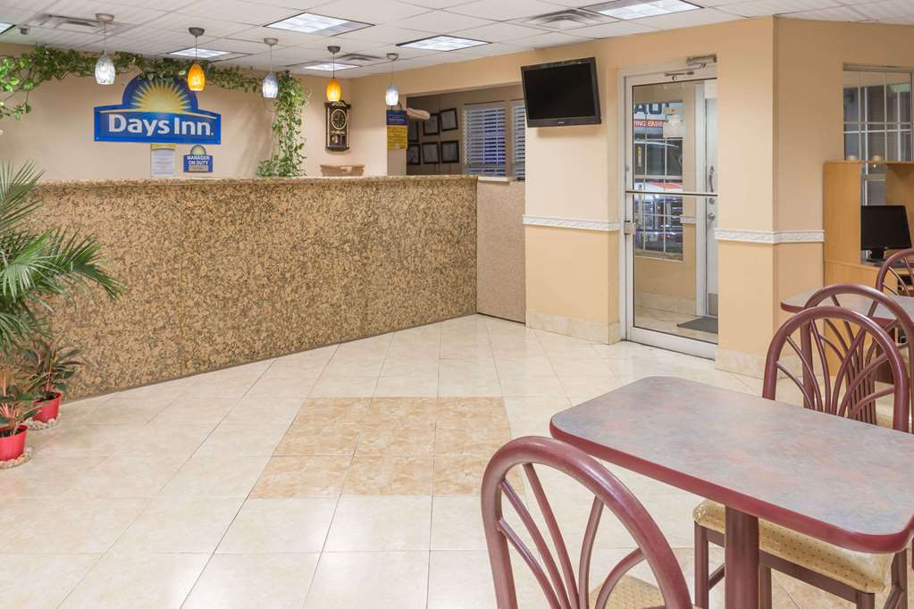 Days Inn Waycross - thumb 2