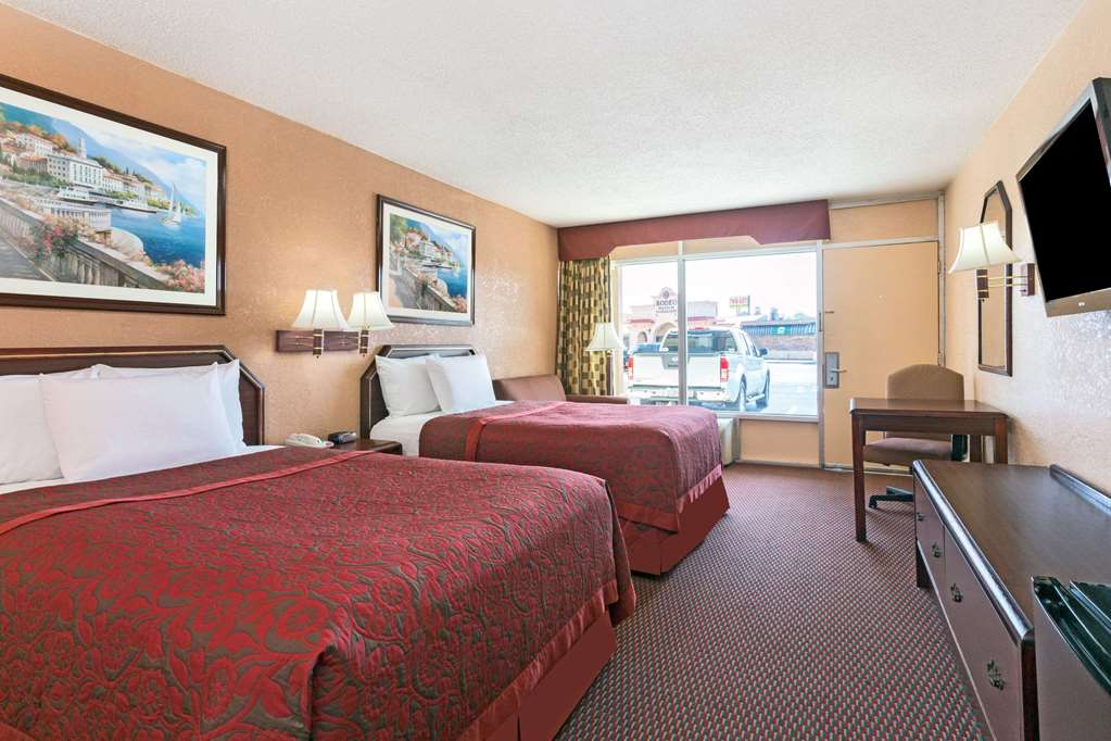 Days Inn Waycross - thumb 10