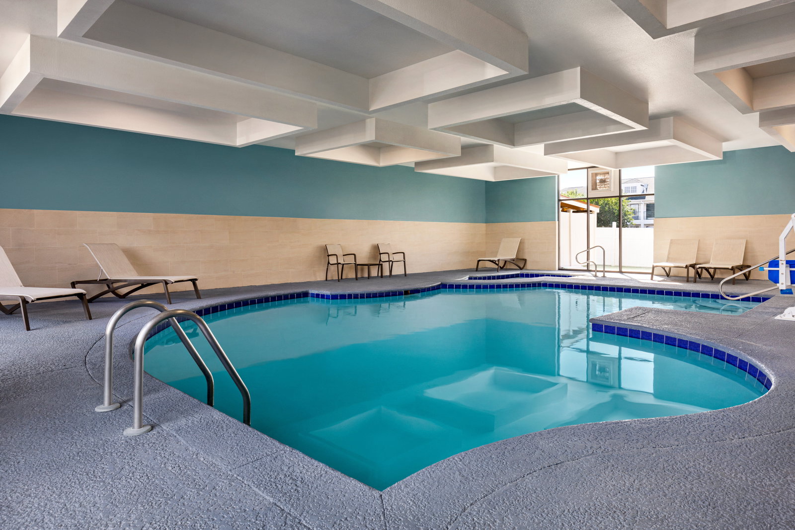 Holiday Inn Express Hotel & Suites - thumb 6