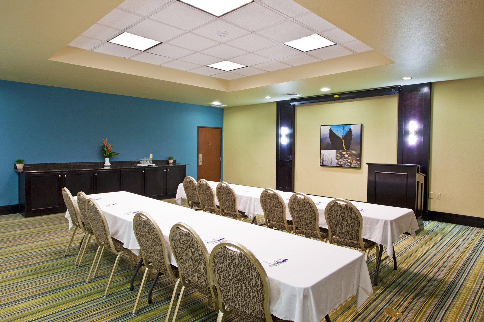 Holiday Inn Express Hotel & Suites - thumb 9