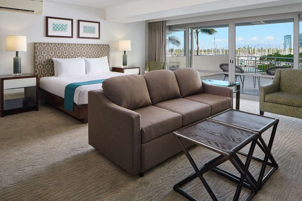 Ilikai Hotel & Luxury Suites - thumb 11