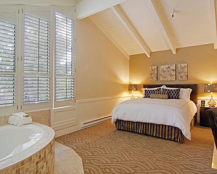 Carriage House Inn - thumb 2