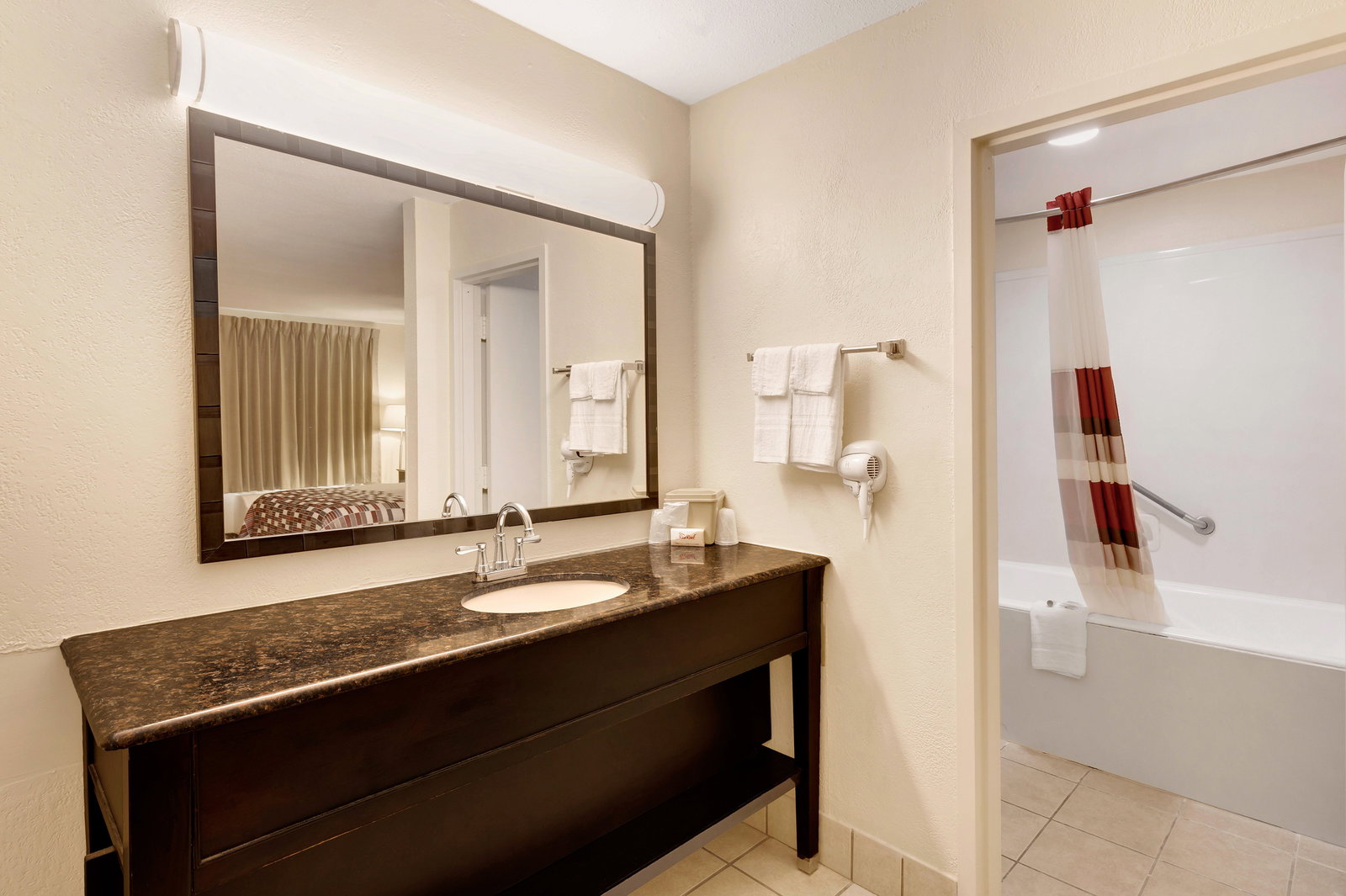 Red Roof Inn Gulfport - Biloxi Airport - thumb 10