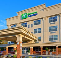 Holiday Inn Express  Suites Woodbridge - Accommodation Philadelphia