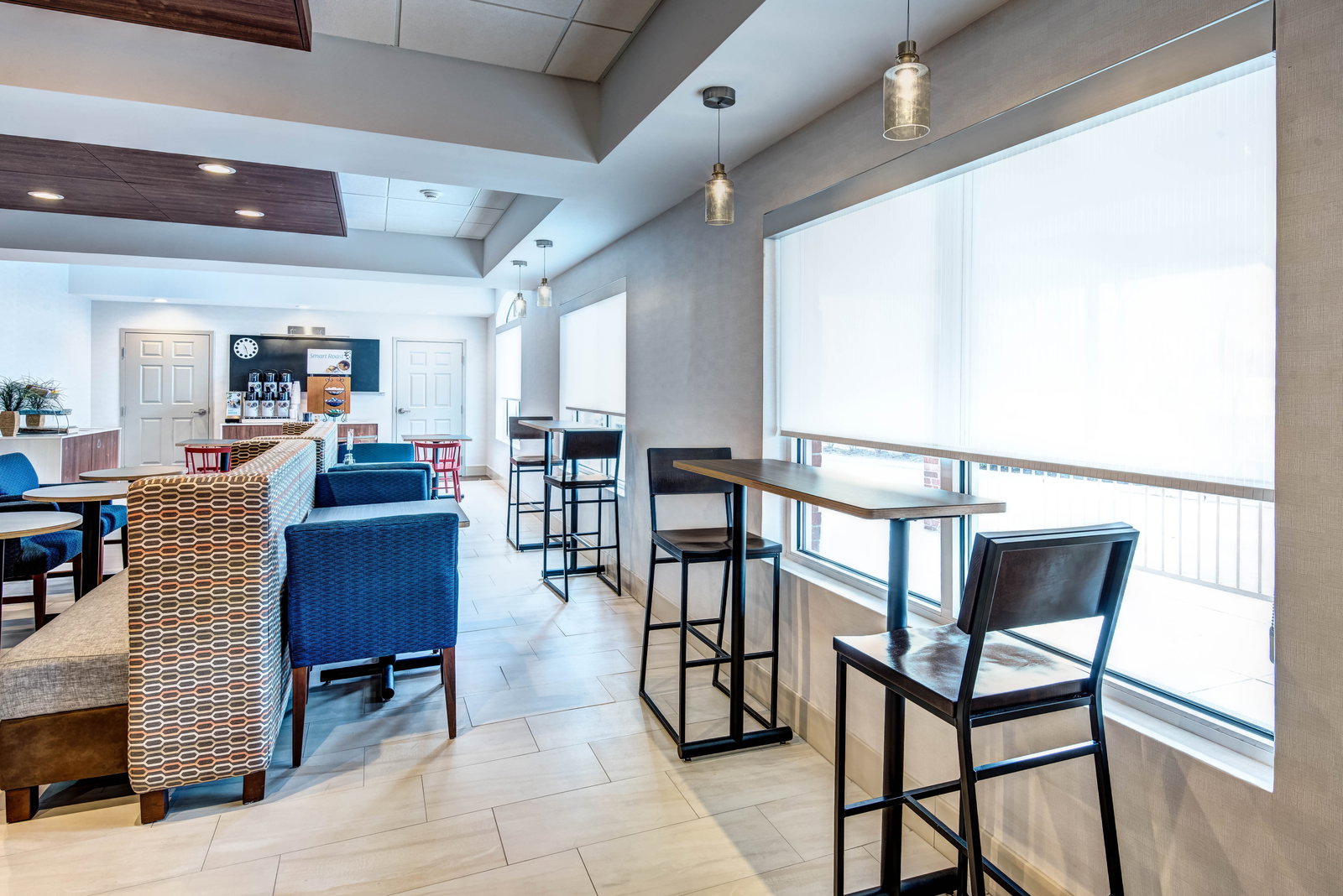 Holiday Inn Express & Suites Woodbridge - thumb 11