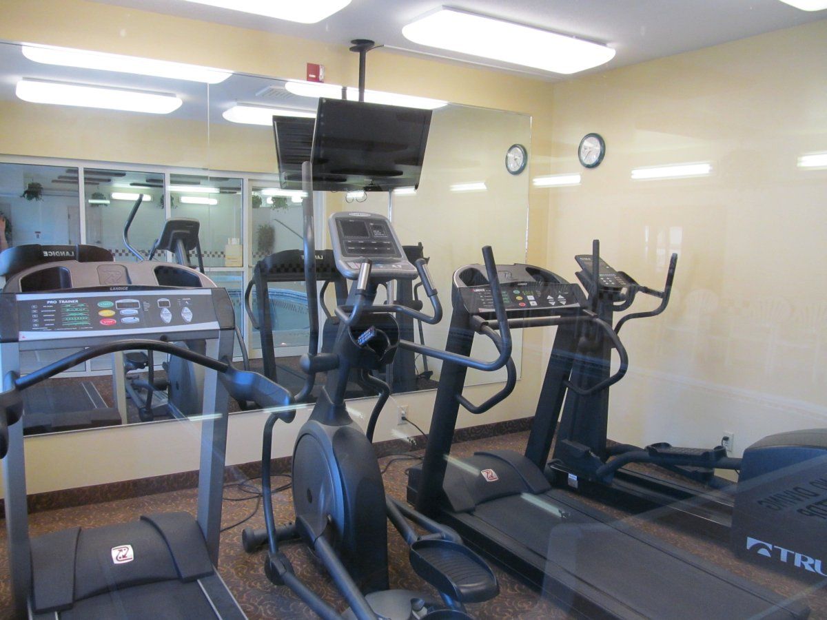 Expressway Suites Bismarck - thumb 6