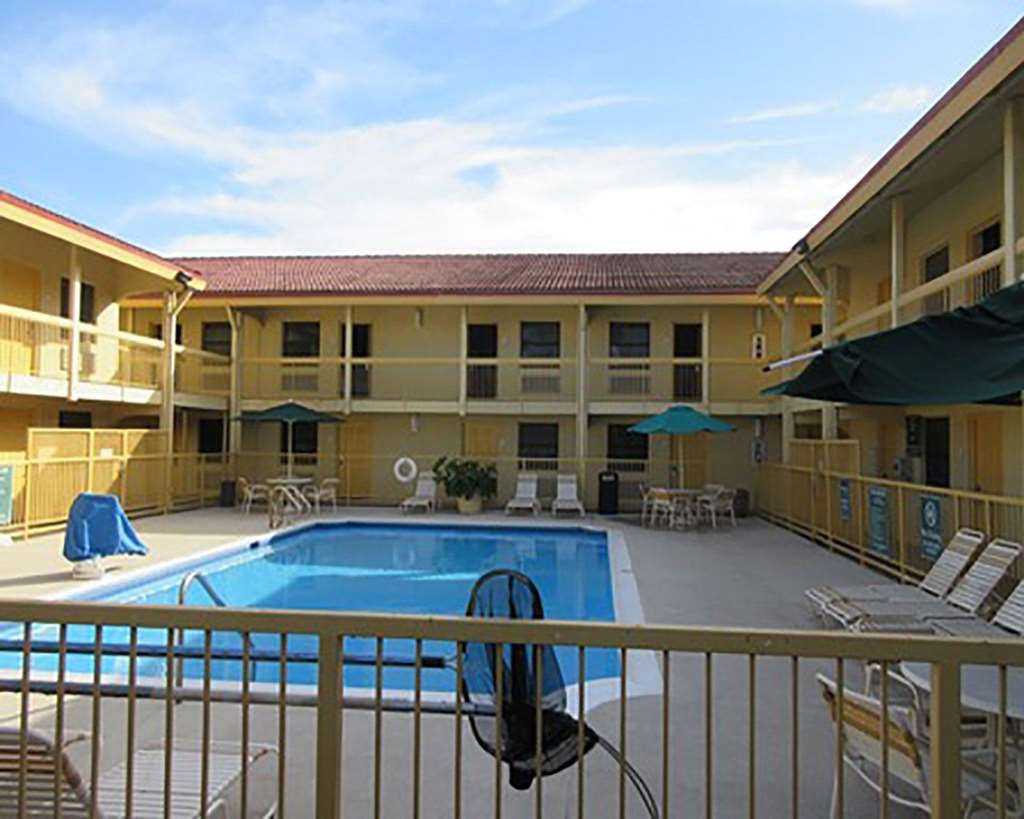 Quality Inn Harlingen - thumb 13