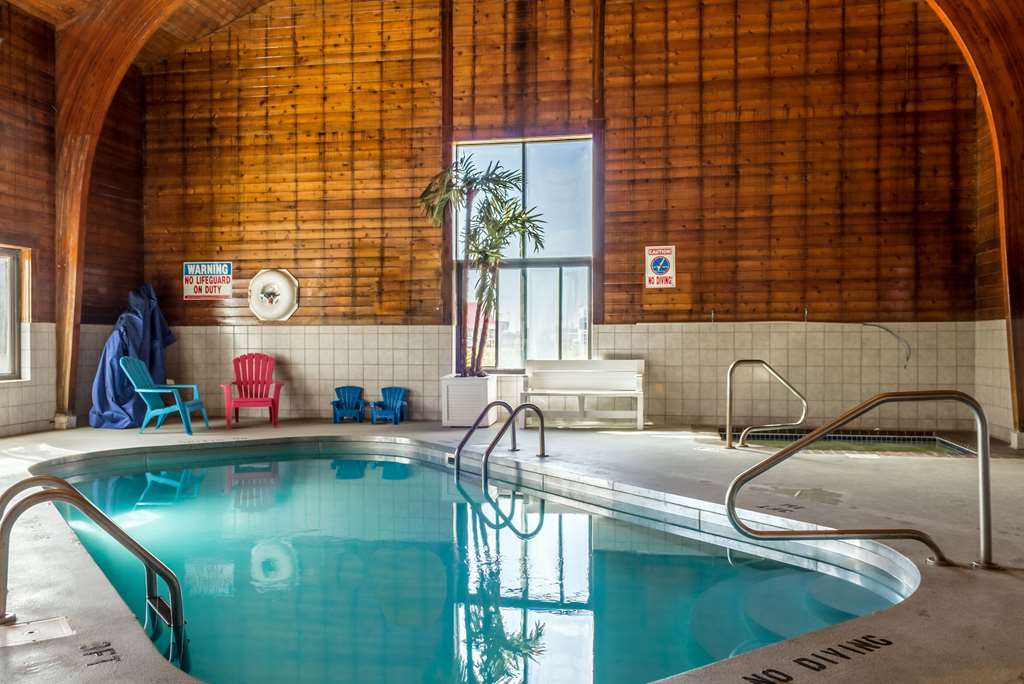 Econo Lodge - thumb 12