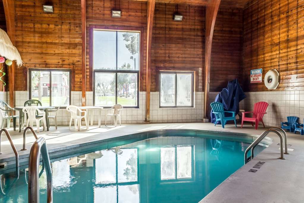 Econo Lodge - thumb 13