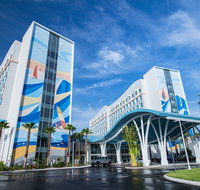 Surfside Inn  Suites at Universal's - Accommodation Philadelphia