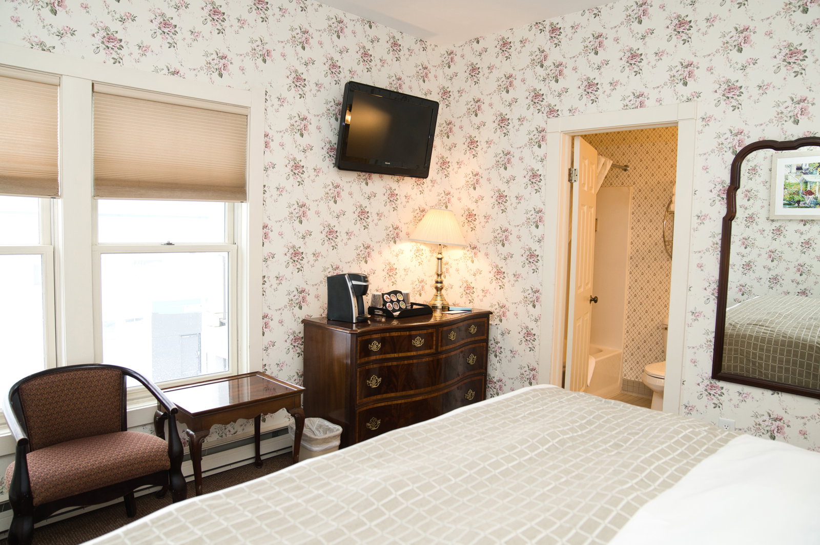 Lake View Hotel - thumb 7