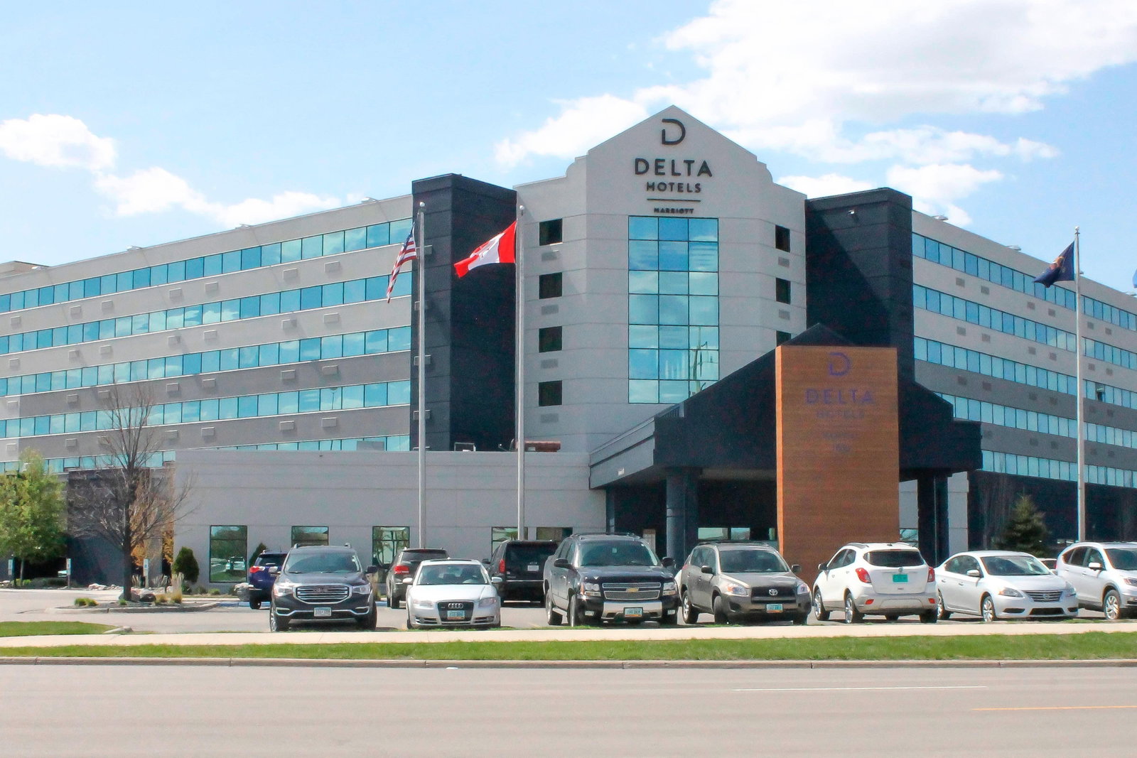 Delta Hotels Fargo - thumb 0