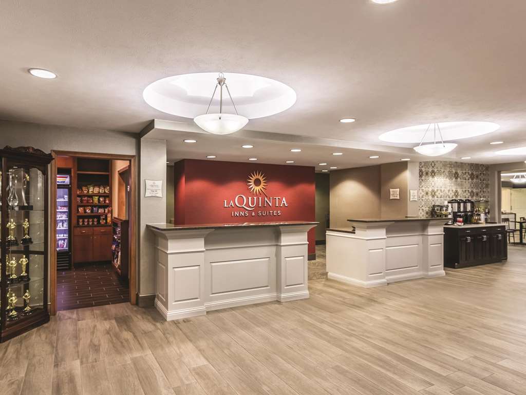 La Quinta Inn & Suites Fargo - thumb 4
