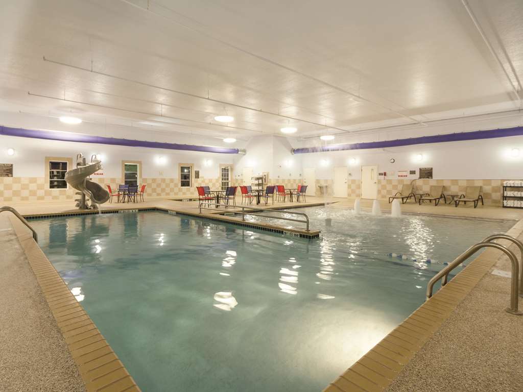 La Quinta Inn & Suites Fargo - thumb 10