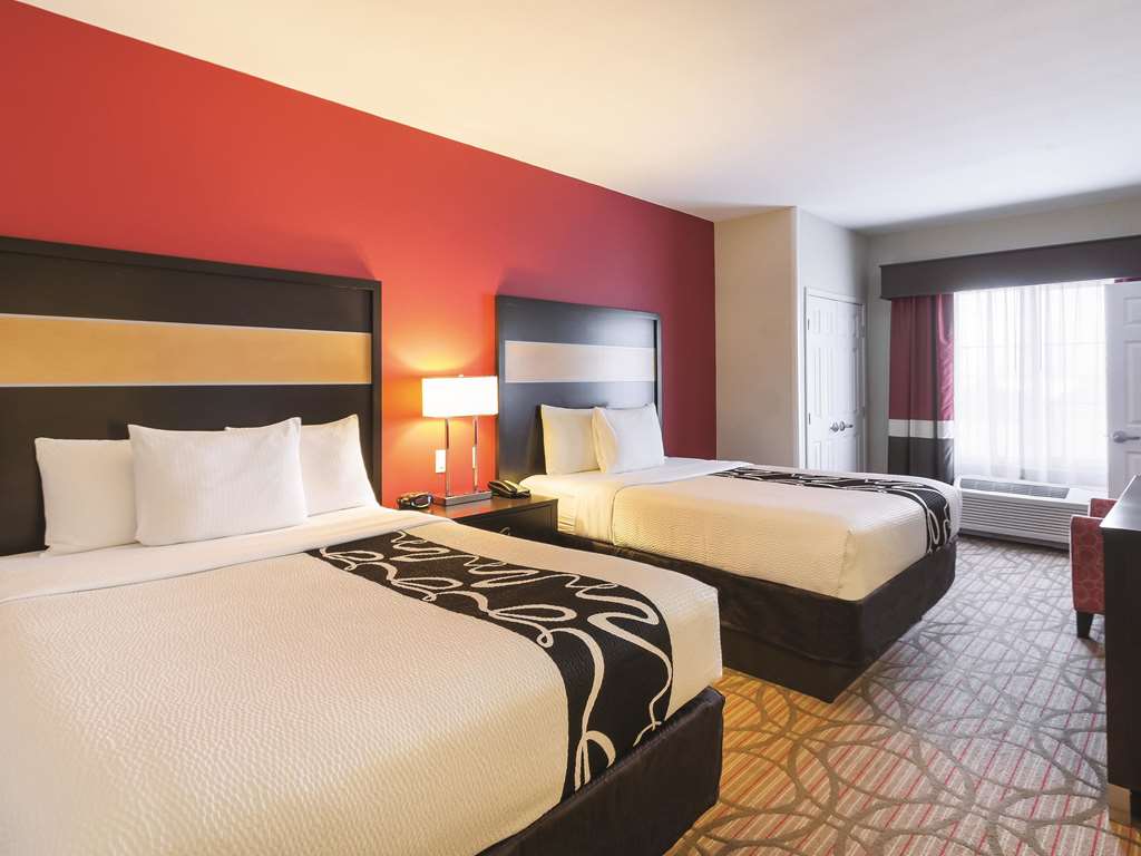 La Quinta Inn & Suites Fargo - thumb 13