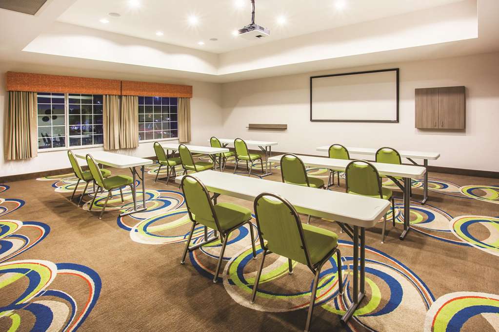 La Quinta Inn & Suites St. Paul - thumb 11
