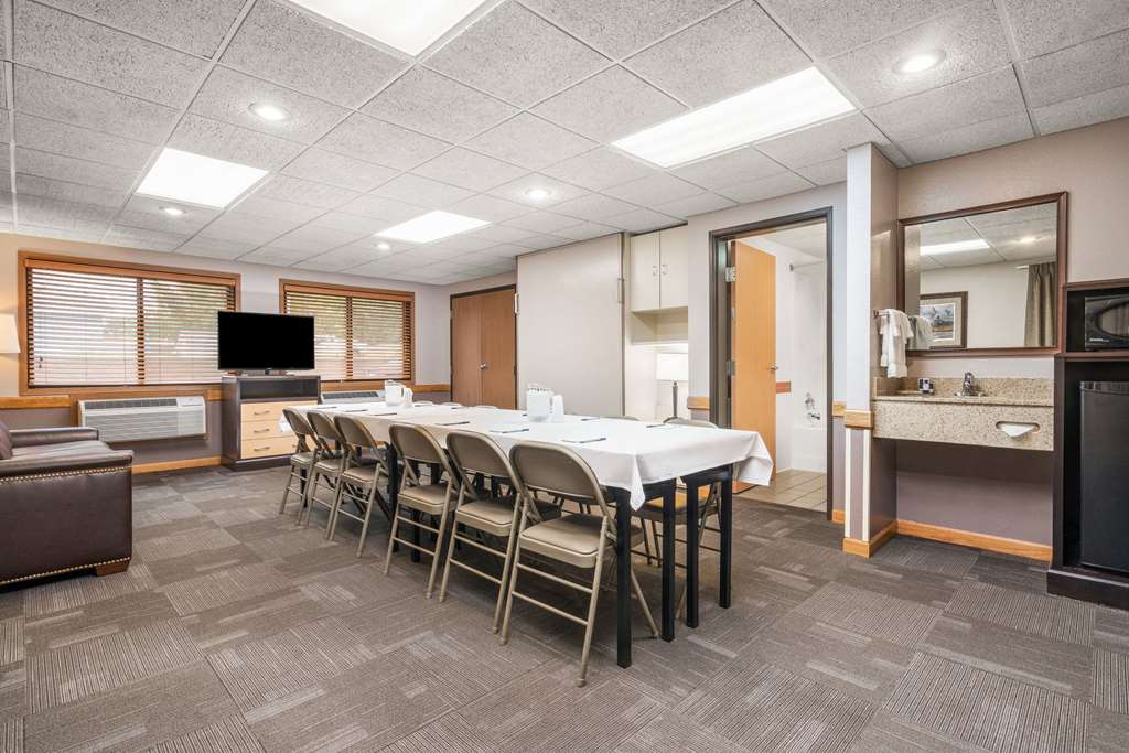 AmericInn By Wyndham Detroit Lakes - thumb 10