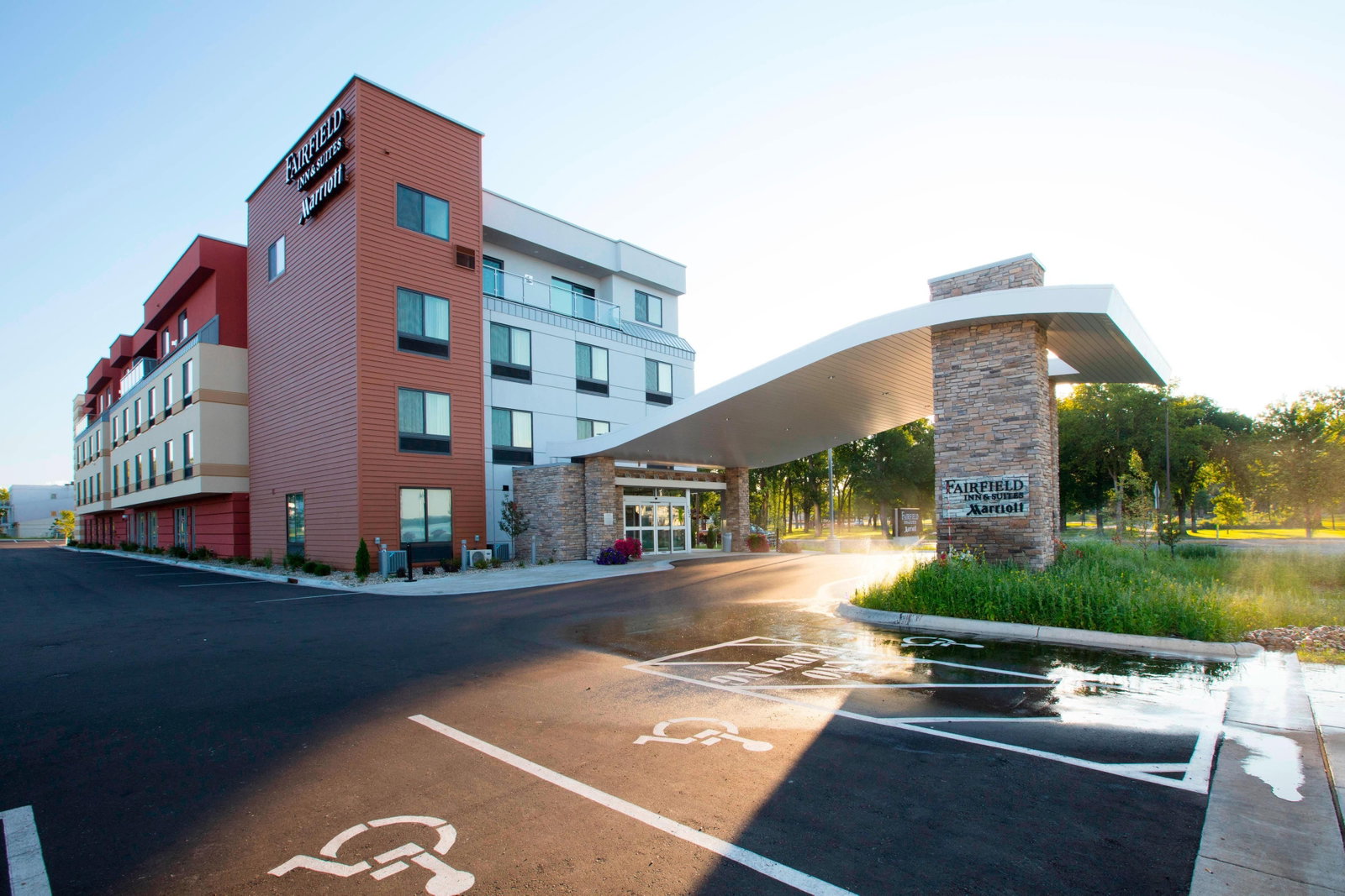 Fairfield Inn & Suites Detroit Lakes - thumb 0