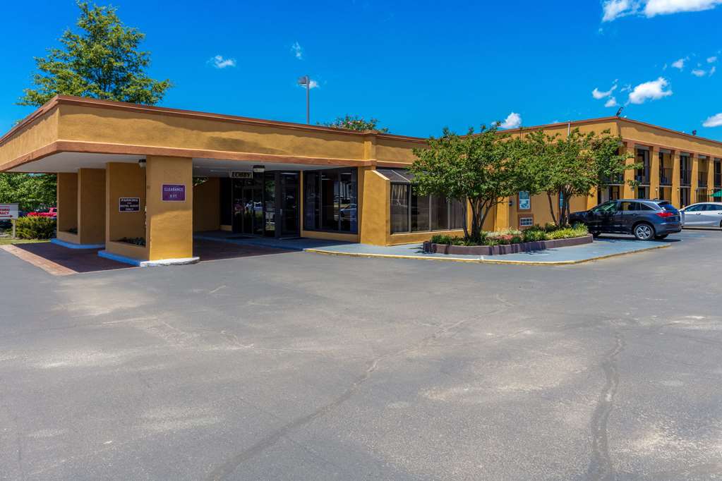 Quality Inn Starkville - thumb 0