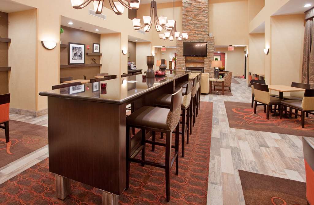Hampton Inn & Suites Dickinson - thumb 3