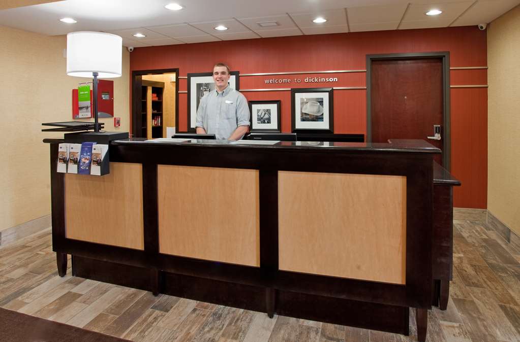 Hampton Inn & Suites Dickinson - thumb 4