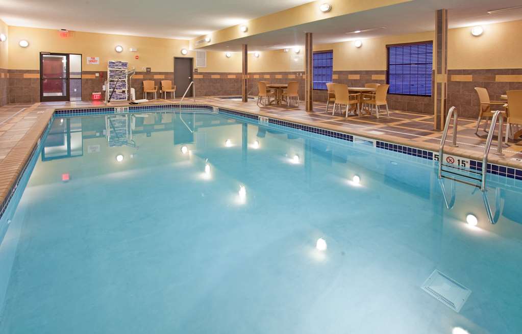 Hampton Inn & Suites Dickinson - thumb 11