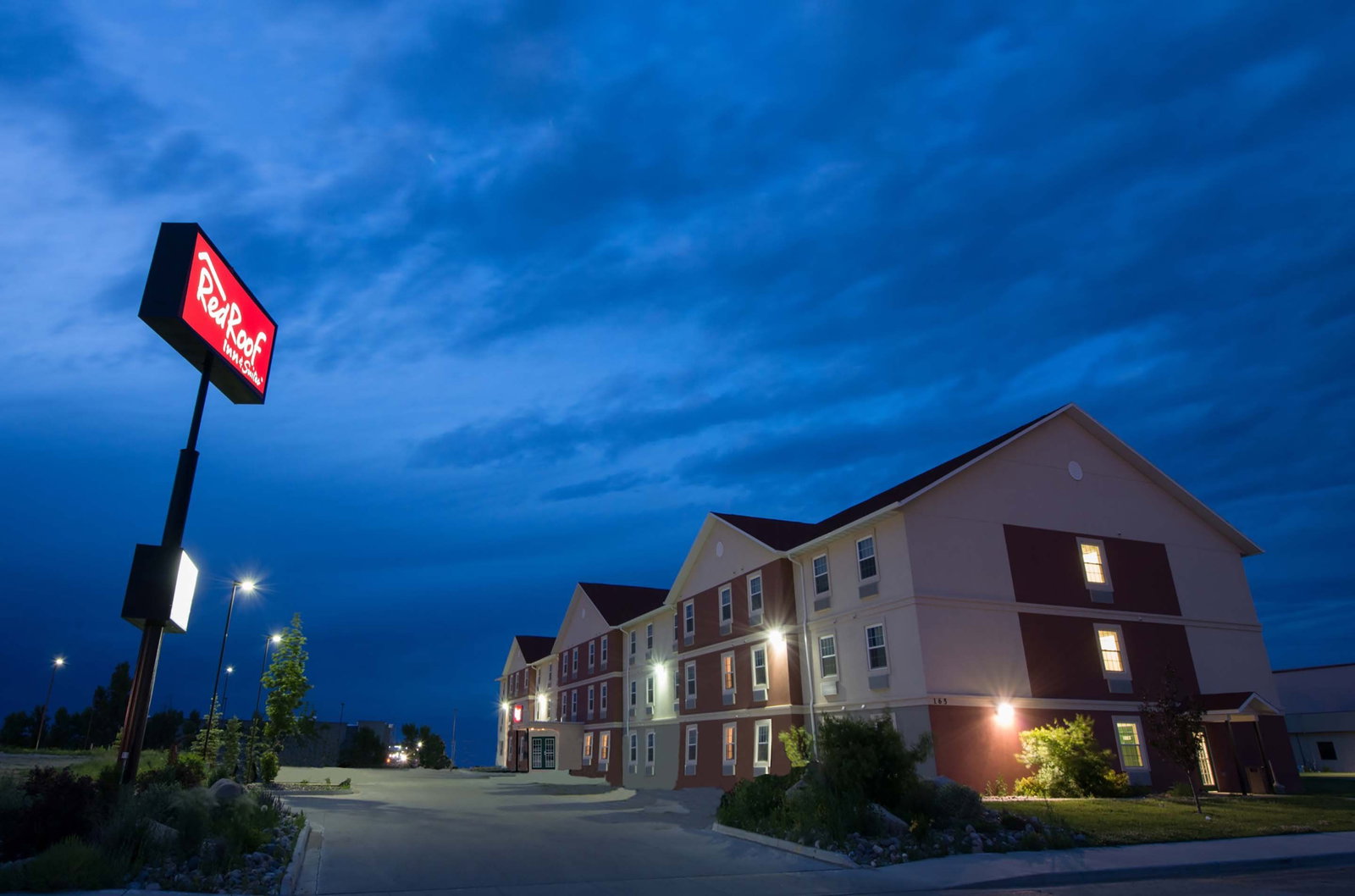 Red Roof Inn & Suites Dickinson - thumb 0