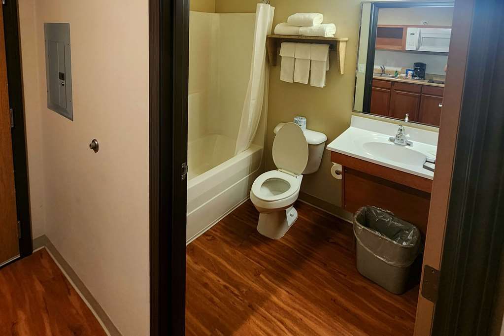 WoodSpring Suites Dickinson - thumb 8