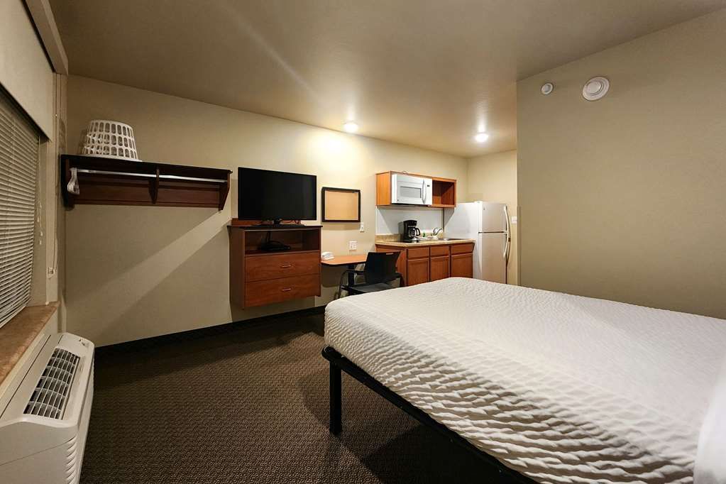 WoodSpring Suites Dickinson - thumb 10