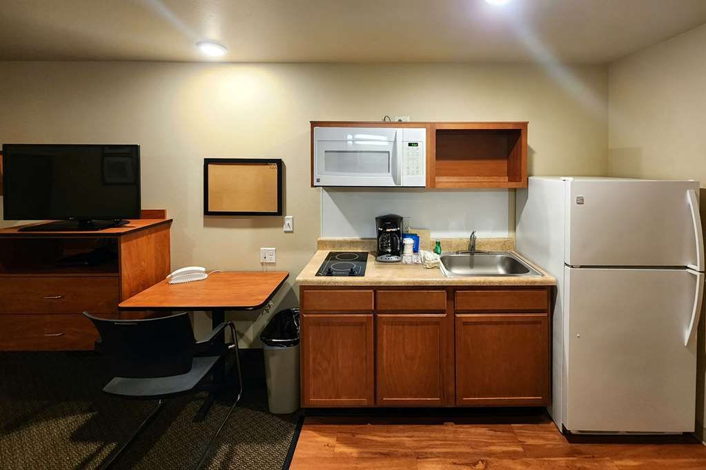 WoodSpring Suites Dickinson - thumb 12