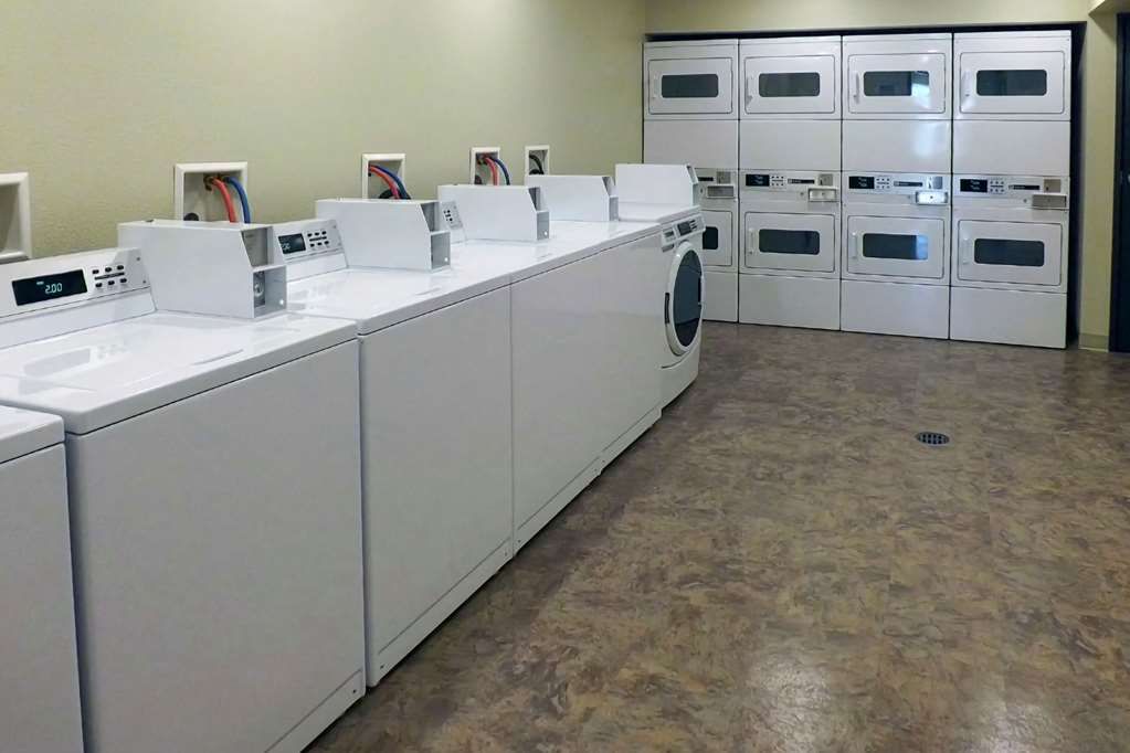 WoodSpring Suites Dickinson - thumb 15