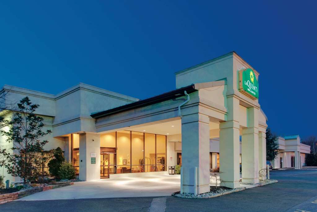 La Quinta Inn & Suites Fairfield - thumb 0