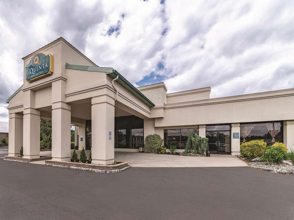 La Quinta Inn & Suites Fairfield - thumb 2