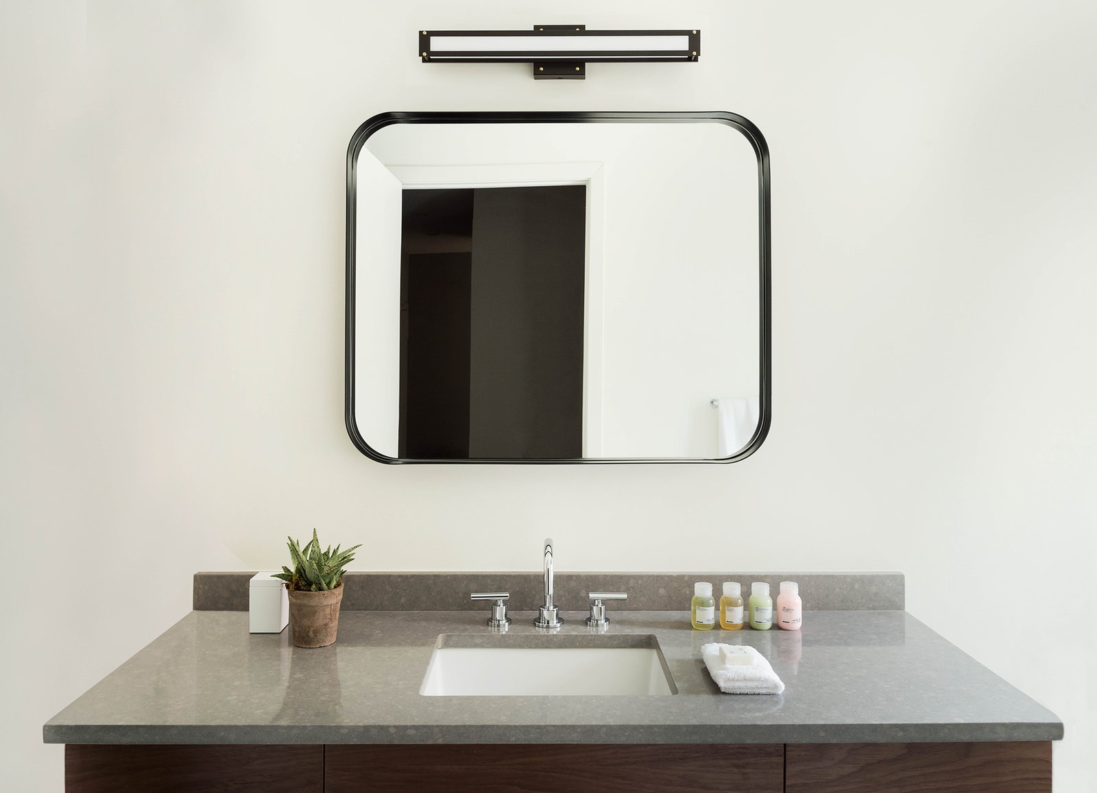 ROOST Rittenhouse - thumb 1