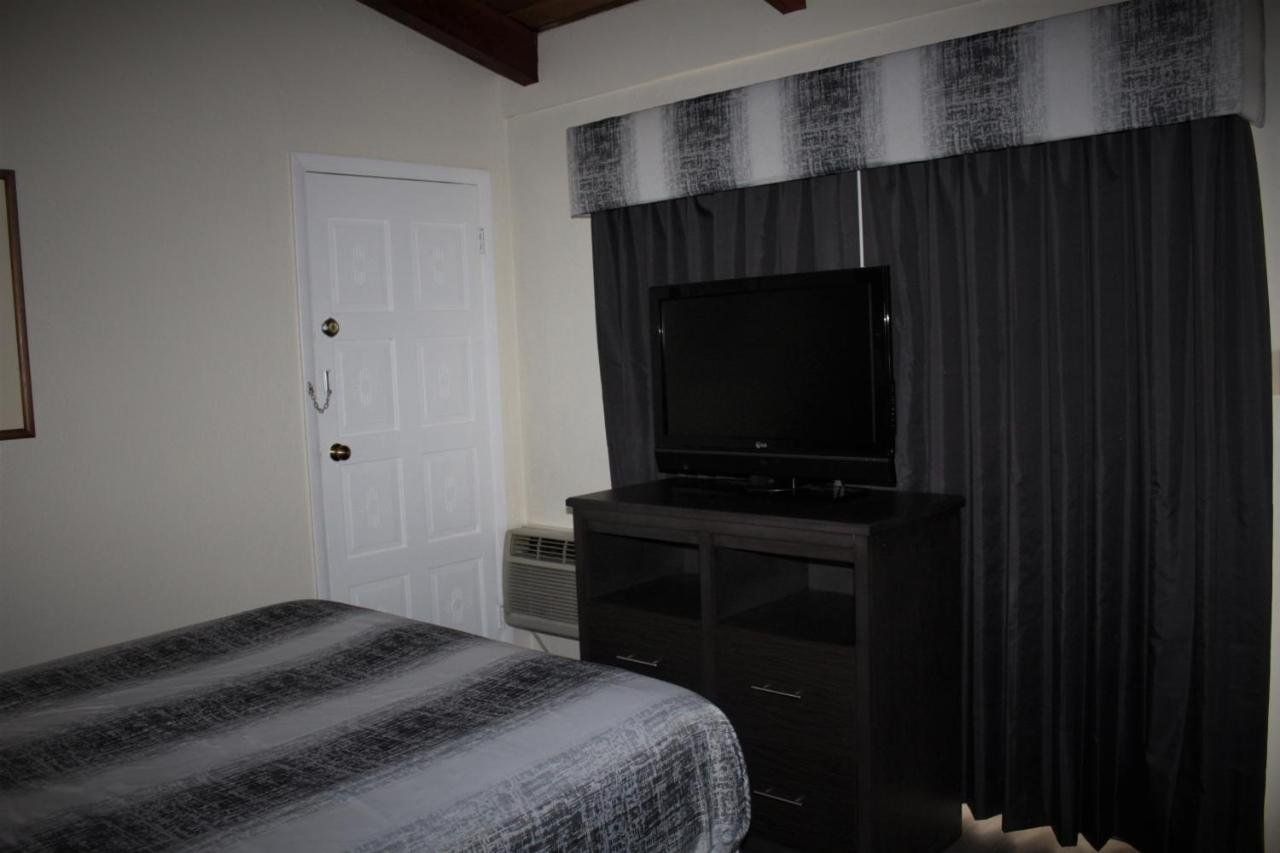Lamplighter Inn - thumb 14