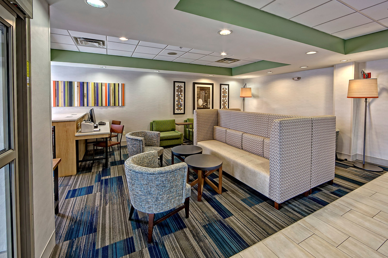 Holiday Inn Express - thumb 6