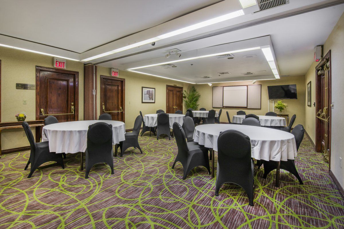 Cloverleaf Suites Columbus - Dublin - thumb 4