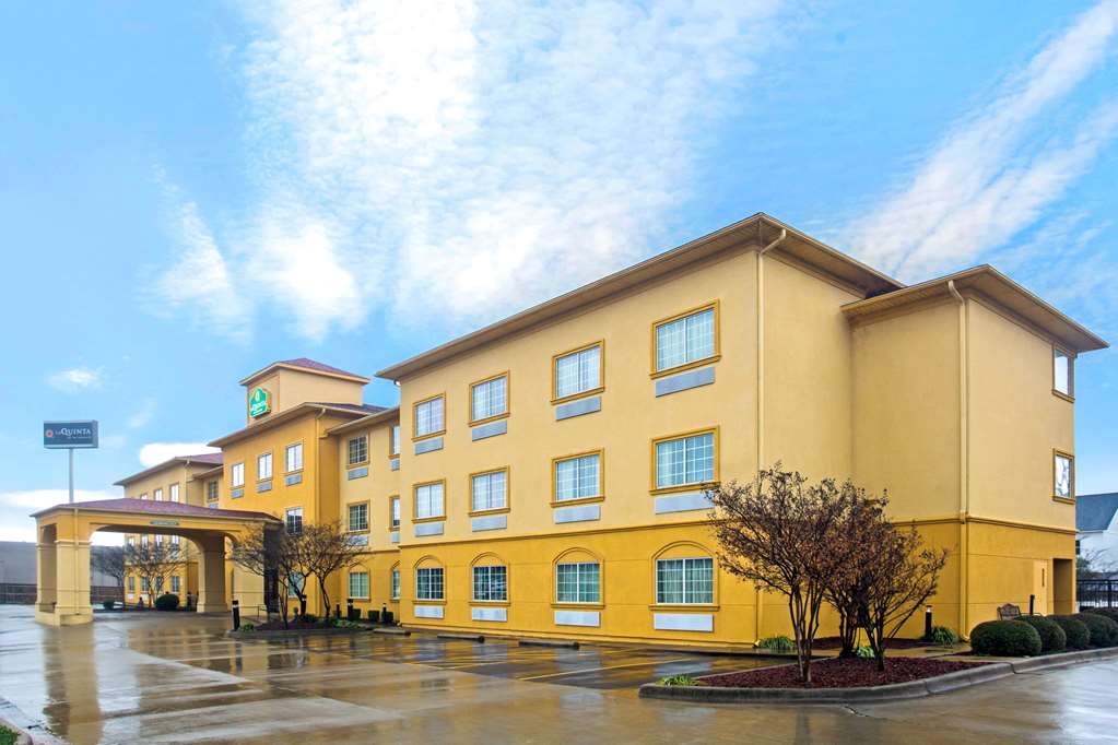 La Quinta Inn & Suites Fort Smith - thumb 3