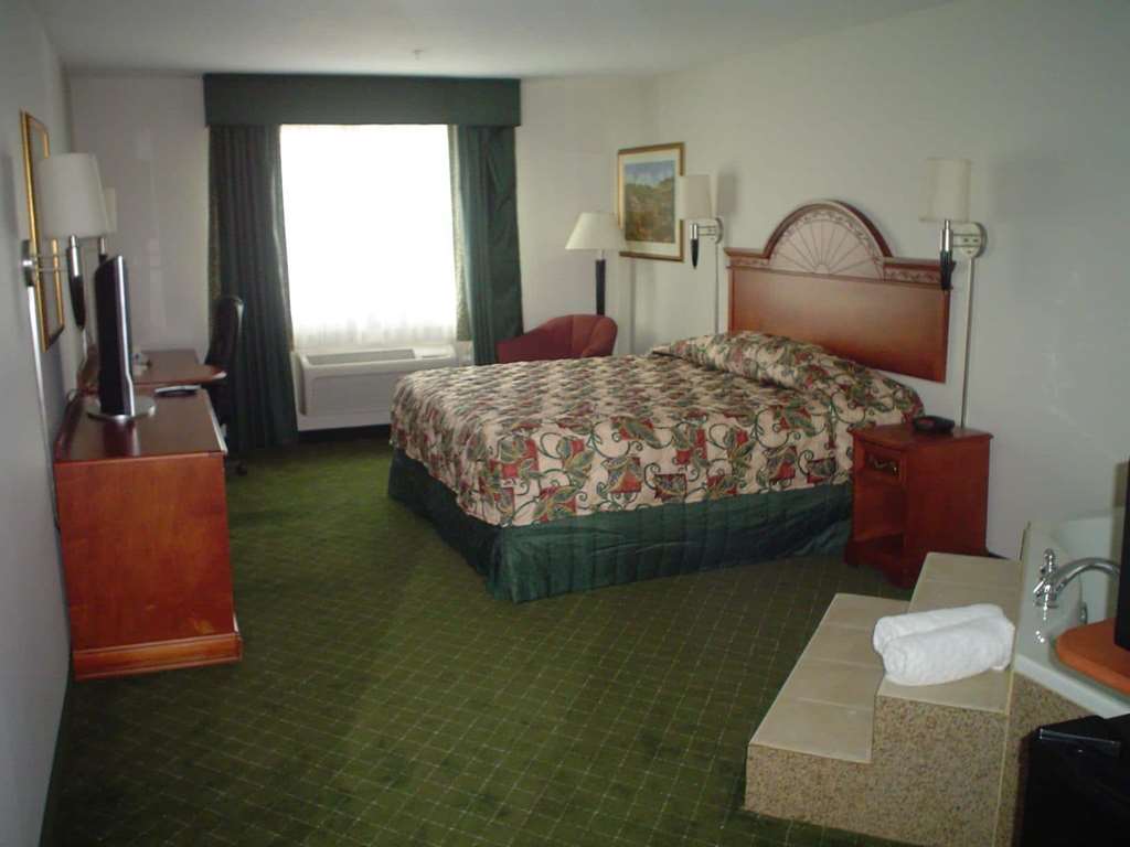 La Quinta Inn & Suites Fort Smith - thumb 10