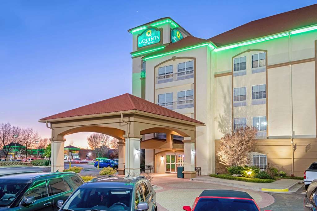 La Quinta Inn & Suites- Moore - thumb 1