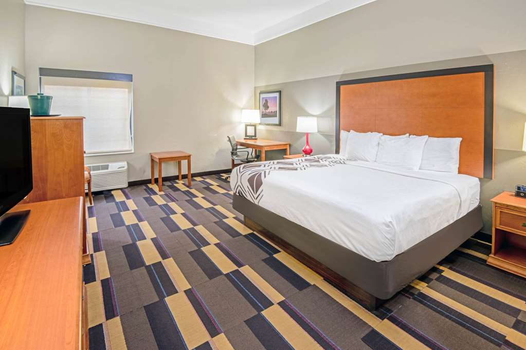 La Quinta Inn & Suites- Moore - thumb 7