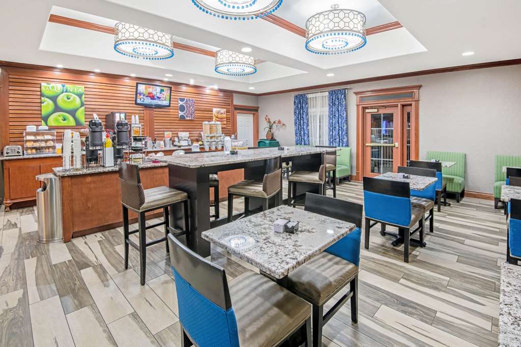 La Quinta Inn & Suites- Moore - thumb 16