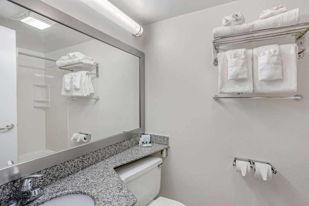 Quality Inn - thumb 9