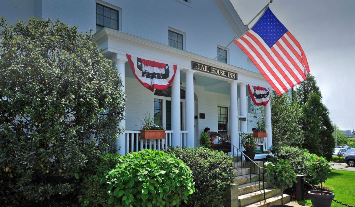 Jailhouse Inn - thumb 0