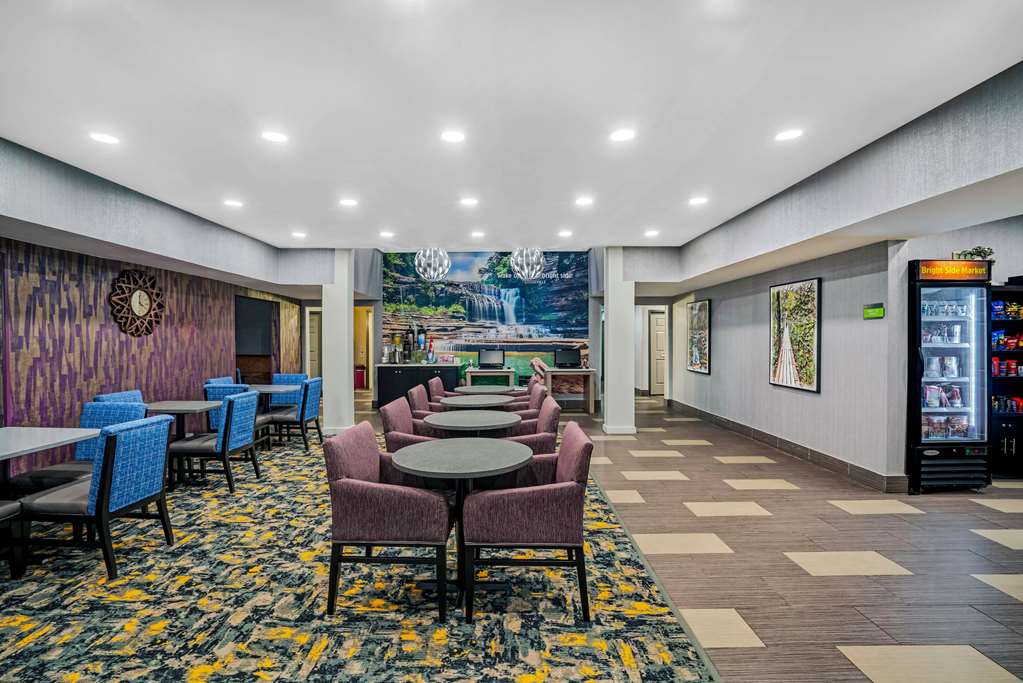 La Quinta Inn & Suites Cookeville - thumb 4