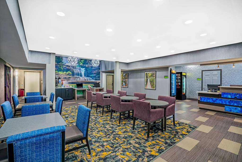 La Quinta Inn & Suites Cookeville - thumb 5