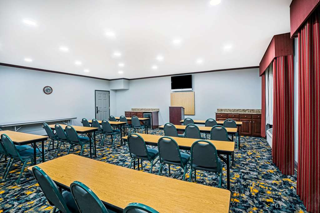 La Quinta Inn & Suites Cookeville - thumb 10